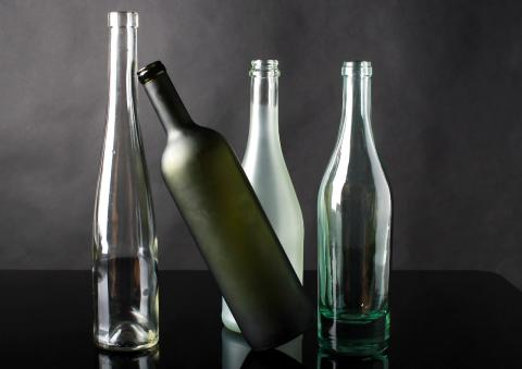 El vidrio es uno de los materiales que permite reutilizar una gran parte de sus residuos