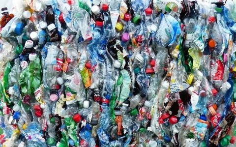 Por qué es importante reciclar el plástico? Gestión de Residuos Valencia